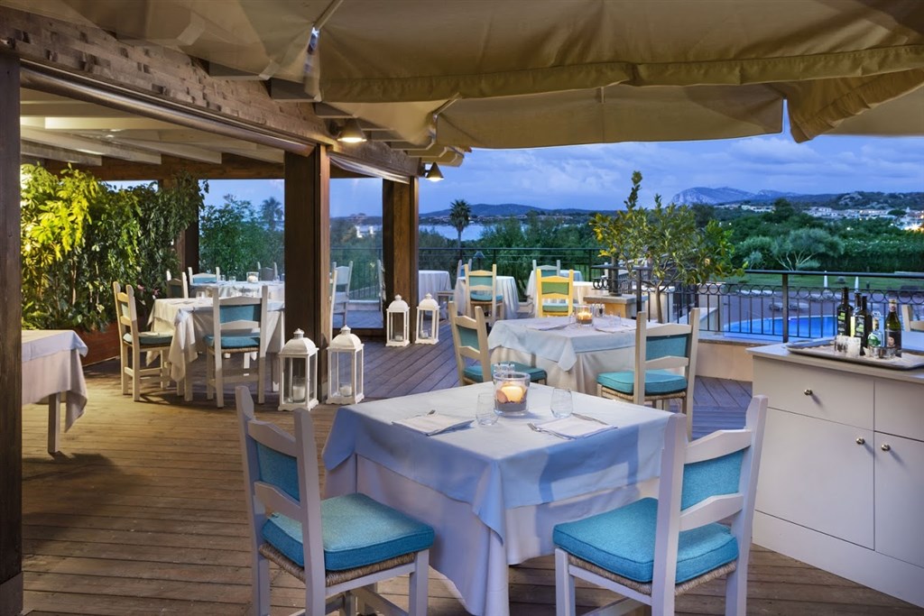 Restaurace Bellavista, Golfo di Marinella, Sardinie