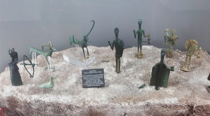 Nuoro - Bronzové sošky v archeologickém muzeu