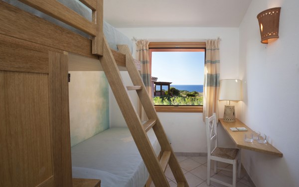 Vila GLI OLIVASTRI ložnice s palandami, Isola Rossa, Sardinie