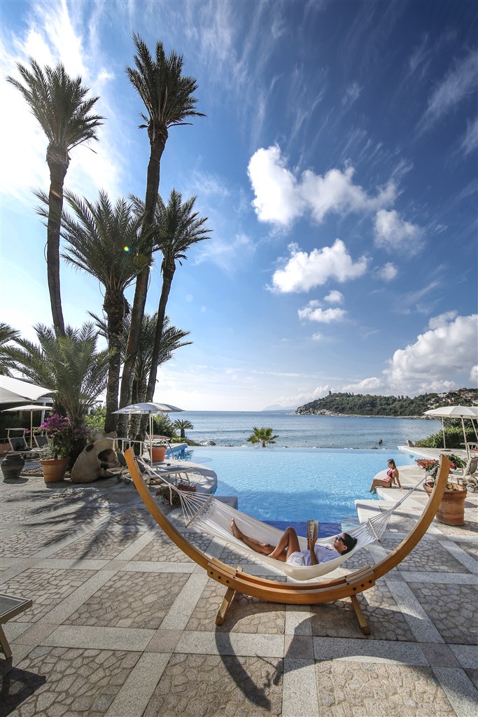 Relax u bazénu, Arbatax, Sardinie