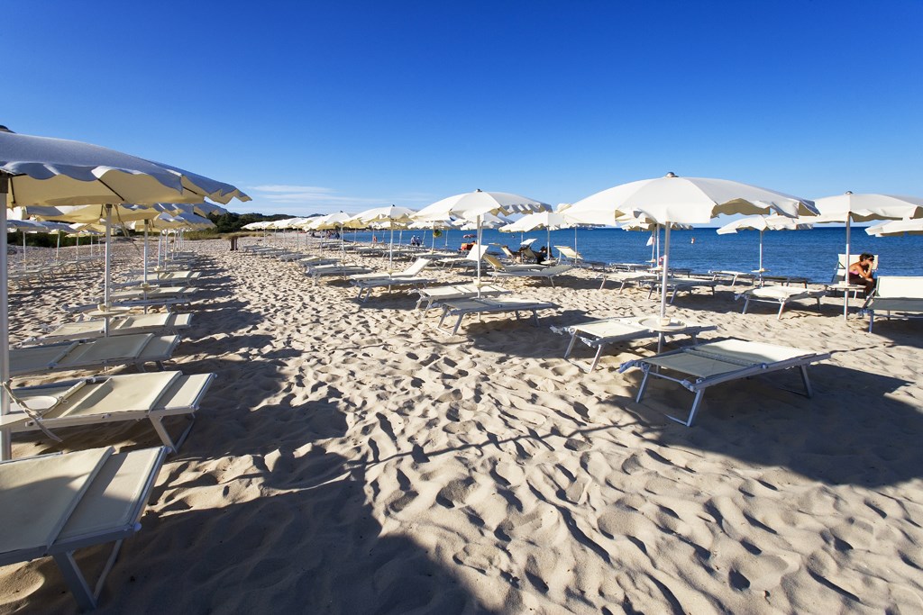 Hotelová pláž, Santa Giusta, Sardinie