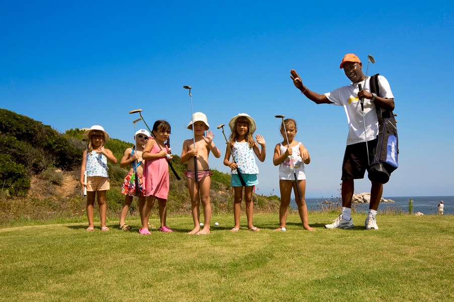 Kurzy golfu pro děti zdarma - Valle della Erica, Santa Teresa di Gallura, Sardinie