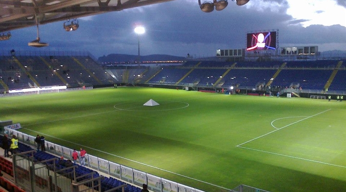 Stadion v Cagliari (fonte: archiv)