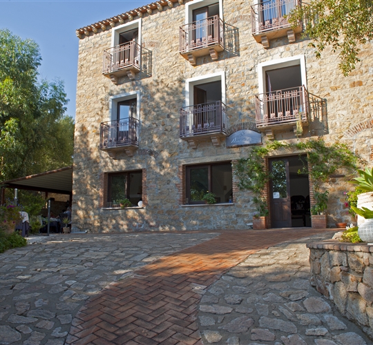 Vstup do hotelu, Santa Maria Navarrese, Sardinie