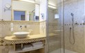 Janna & Sole Resort - Koupelna pokoj CLASSIC, Budoni, Sardinie