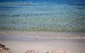 TH San Teodoro - Liscia Eldi - Průzračné moře v lokalitě San Teodoro, Sardinie, Itálie