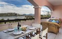 Resort Cala di Falco - Vily - VILA D s výhledem na moře - veranda, Cannigione, Sardinie, Itálie