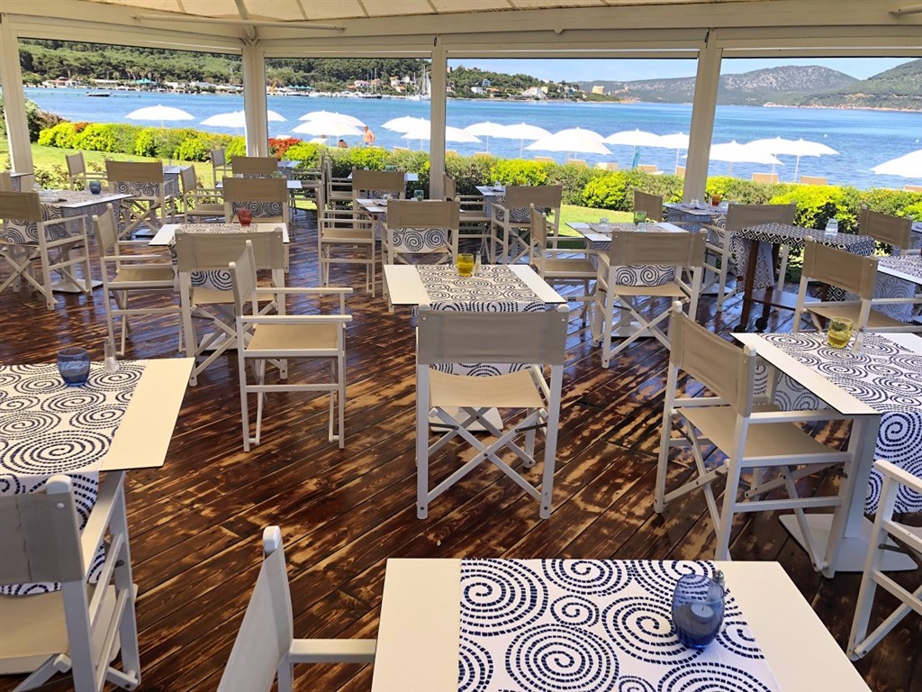 Restaurace, Porto Conte, Sardinie