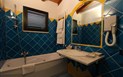 Hotel Su Lithu - Ukázka možné varianty koupelny, Bitti, Sardinie, Itálie