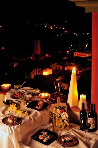 Večerní bufet, Bitti, Sardinie, Itálie