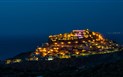 Bajaloglia Resort - Pohled na večerní Castelsardo, Castelsardo, Sardinie