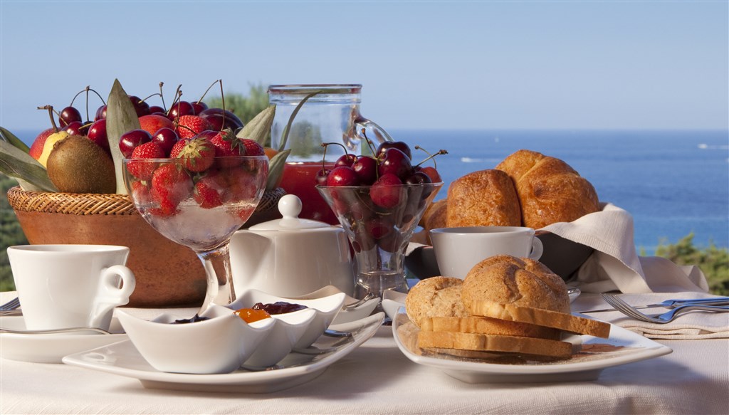 Snídaně s výhledem na moře, Santa Teresa Gallura, Sardinie