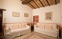 Anticos Palathos - Obývací část pokoje SENIOR SUITE, Orosei, Sardinie