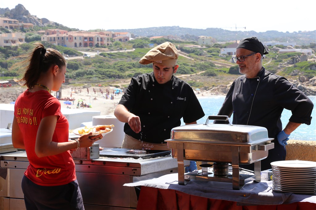 Terasa hotelové restaurace, Santa Teresa di Gallura, Sardinie