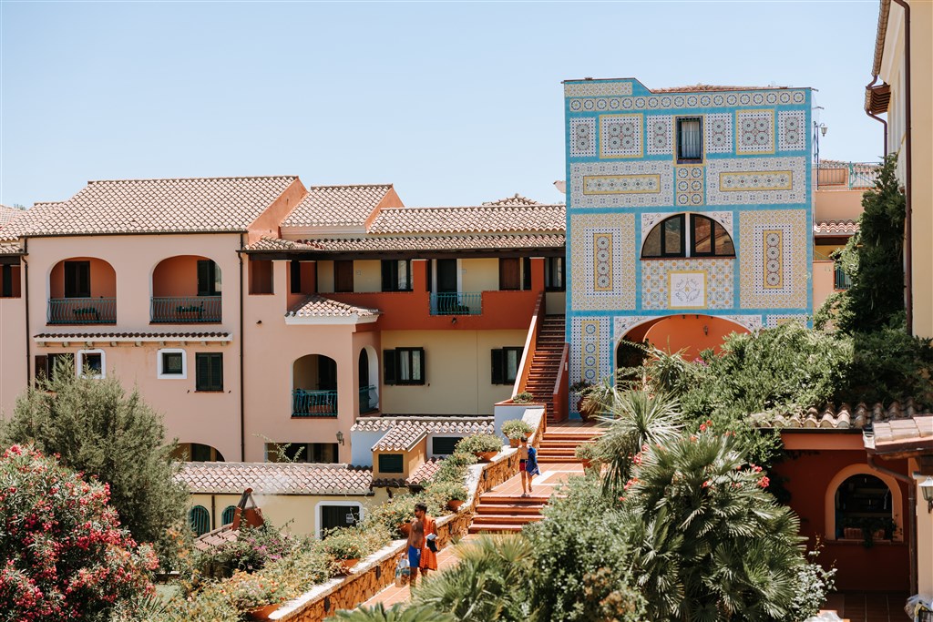 Exteriér hotelu, Cala Liberotto, Sardinie