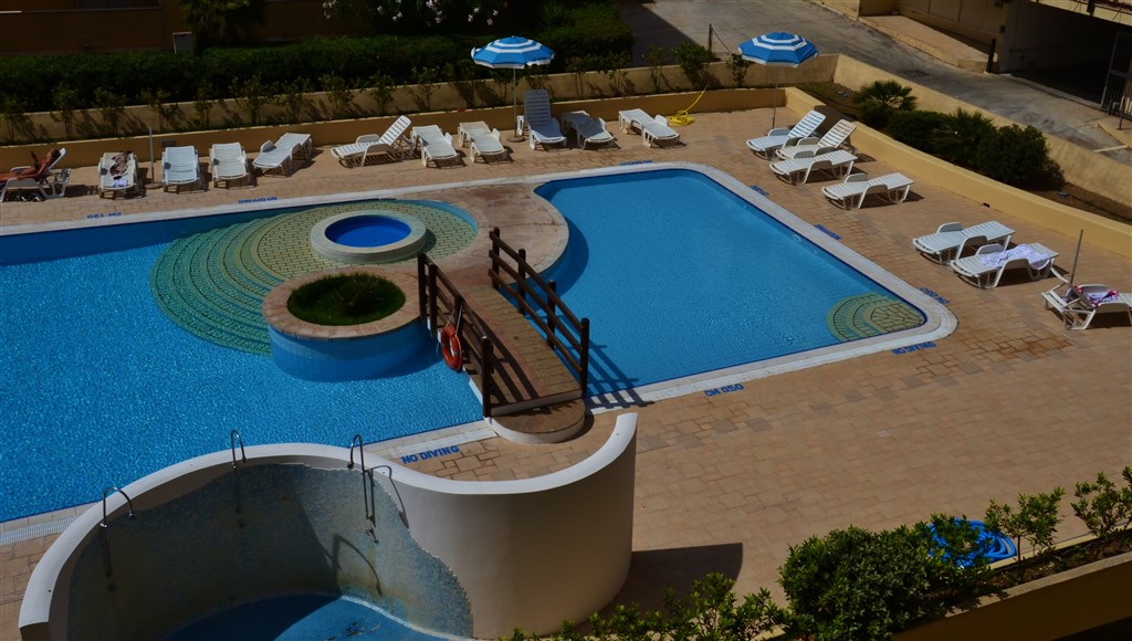 Residence Gardenia - Bazén s částí pro děti, Alghero, Sardinie