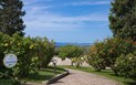 Lu' Hotel Porto Pino 65+ - Příjezd k recepci, Porto Pino, Sant´Anna Arresi, Sardinie