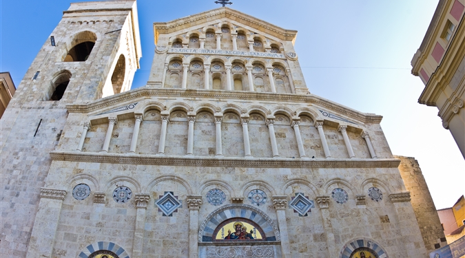 Oblast CAGLIARI - Hlavní katedrála Santa Maria v Cagliari