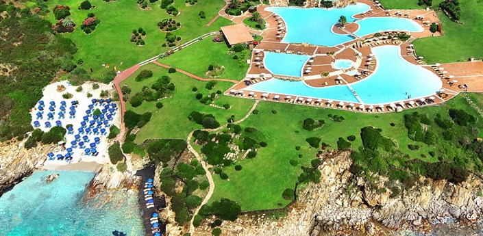 Colonna Resort - Letecký pohled na hotel, Porto Cervo, Sardinie