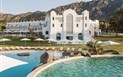 Falkensteiner Resort Capo Boi - Pohled od bazénu, Villasimius, Sardinie
