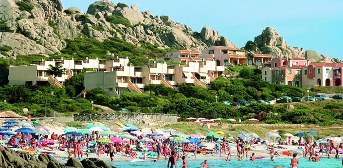 Residence Baia Santa Reparata - Pláž v zálivu Baia Santa Reparata, Santa Reparata, Sardinie