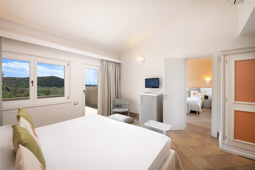 Chia Laguna Nature Resort - The Village - CLASSIC - PROPOJENÉ POKOJE s balkónem, Chia, Sardinie