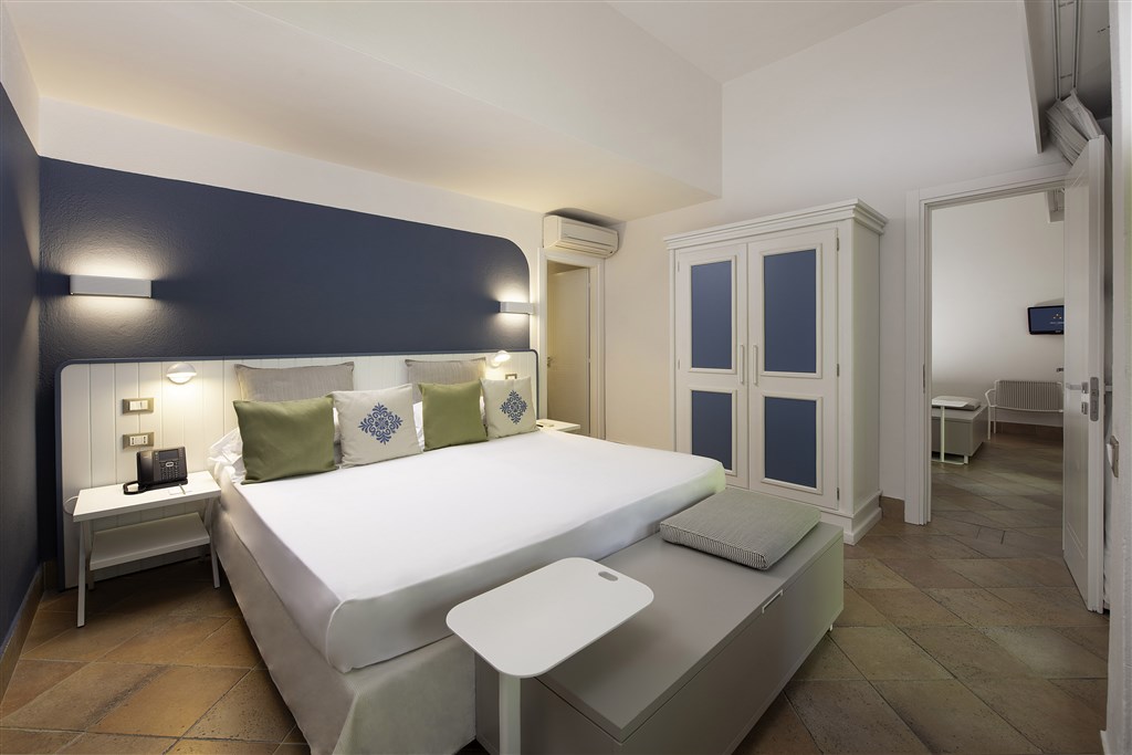 Chia Laguna Nature Resort - The Village - GARDEN - PROPOJENÉ POKOJE, Chia, Sardinie