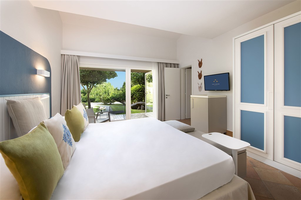 Chia Laguna Nature Resort - The Village - SUPERIOR - PROPOJENÉ POKOJE, Chia, Sardinie