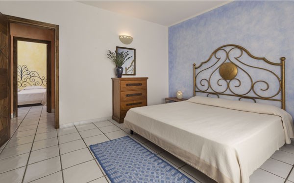 VILA A ložnice s manželským lůžkem, Cannigione, Sardinie