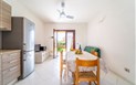 Ambra Residence - Obývací pokoj s kuch. koutem, San Teodoro, Sardinie