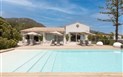 Eliantos Boutique Hotel & Spa - Pohled od bazénu pokojů EXECUTIVE, Santa Margherita di Pula, Sardinie