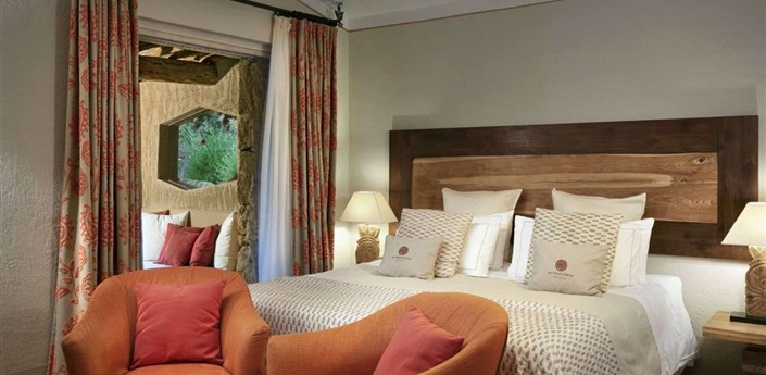 Petra Segreta Resort & Spa - Pokoj JUNIOR SUITE S BAZÉNEM, San Pantaleo, Sardinie