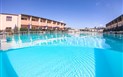 Futura Club Baja Bianca - Pohled na bazén, Capo Coda Cavallo, Sardinie