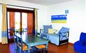 Hotel Il Borgo di Punta Marana - Obývací pokoj s kuchyňským koutem Suite Bilo, Punta Marana, Sardinie
