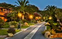 Hotel Club Saraceno - Uličky prolínající resort, Arbatax, Sardinie