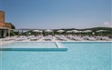 Marmorata Club - Bazén s lehátky, Santa Teresa Gallura, Sardinie