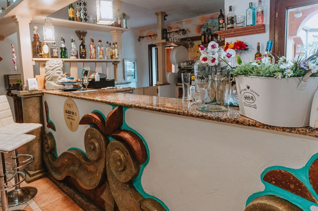 Bar, Cala Gonone, Sardinie