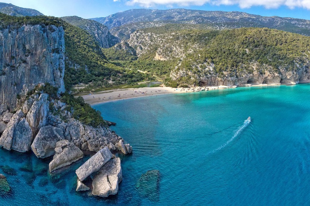 Pláže, Cala Gonone, Sardinie