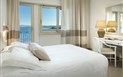 Hotel Gabbiano Azzurro - Pokoj COMFORT s výhledem na moře, Golfo Aranci, Sardinie