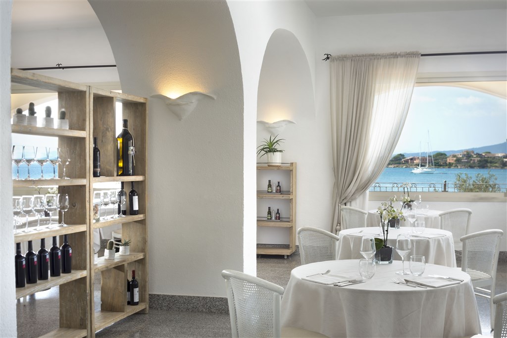 White Restaurant, Golfo Aranci, Sardinie