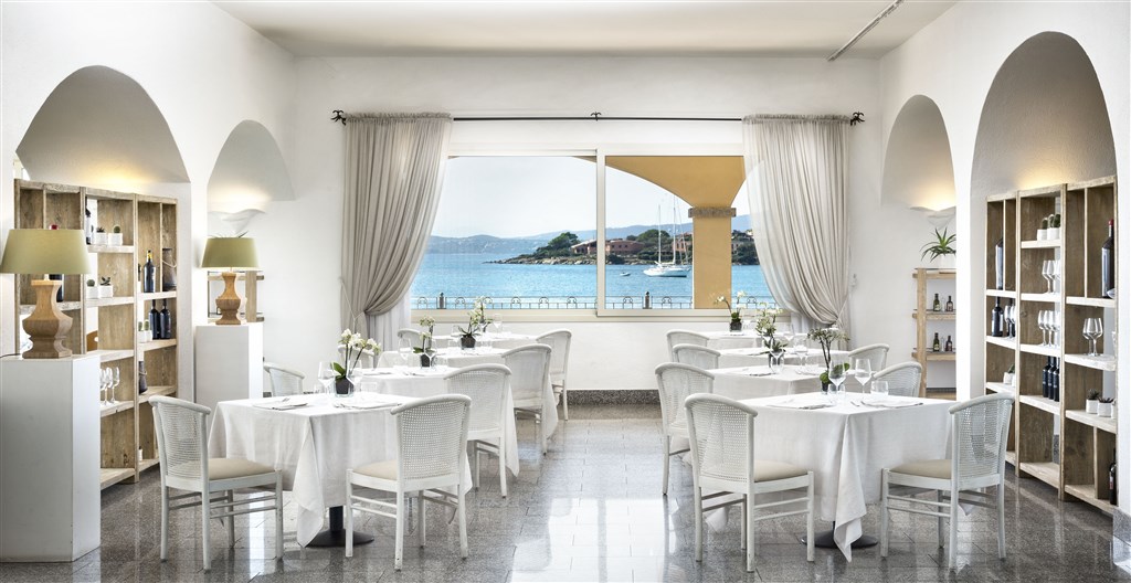 White Restaurant, Golfo Aranci, Sardinie