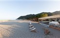 Perdepera Resort - Bar a restaurace na pláži, Marina di Cardedu, Sardinie