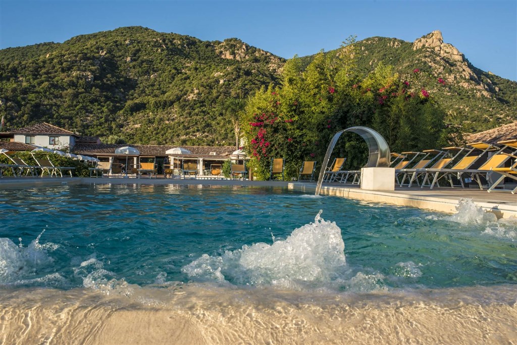 Bazén Relax, Marina di Cardedu, Sardinie