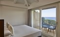 Baia di Chia Resort Sardinia, Curio Collection by Hilton - Pokoj KING ONE BEDROOM SUITE, Chia, Sardinie