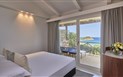 Baia di Chia Resort Sardinia - Pokoj KING DELUXE MARE, Chia, Sardinie