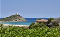 Baia di Chia Resort Sardinia - Pláž Monte Cogoni, Chia, Sardinie