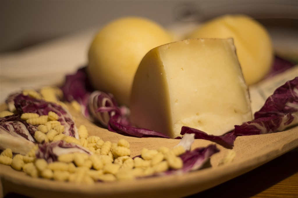 Agriturismo S`Ozzastru - Místní typické sýry a těstoviny, Dorgali, Sardinie