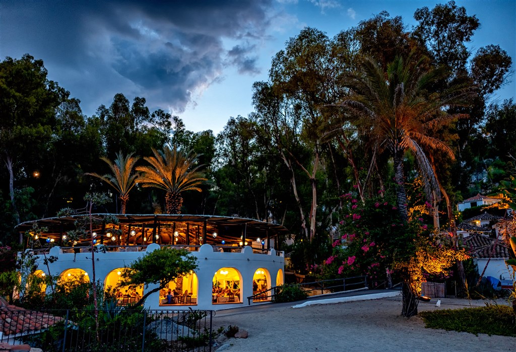 Restaurace hotelu Dune, Arbatax, Sardinie