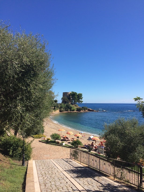 Nascar - Pláž, Santa Maria Navarrese, Sardinie