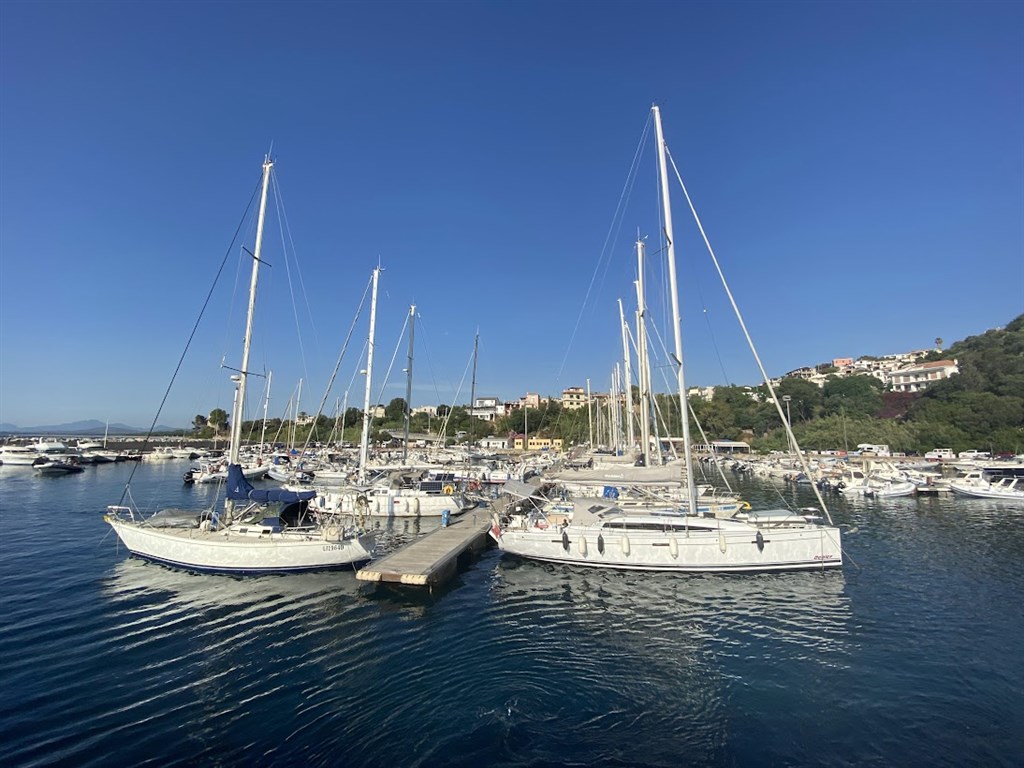 Nascar - Přístav, Santa Maria Navarrese, Sardinie